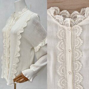 Blu Pepper Ruffly Long Sleeve Button Up Blouse Loose Fit Lace Trim Cream Size M